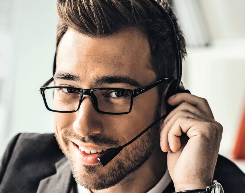 Coming across as positive increases your chances of making cold calls. Photo: Alla Serebrina / Depositphotos.com