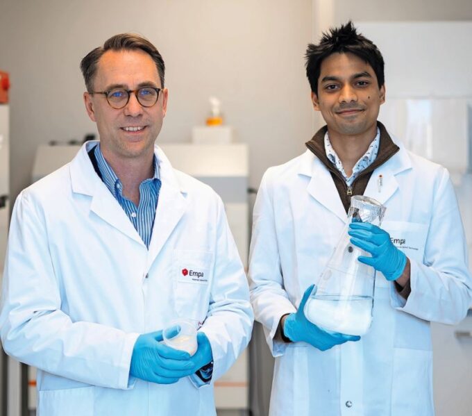 I due ricercatori dell'Empa Gustav Nyström (a sinistra) e Ashutosh Sinha. © Empa