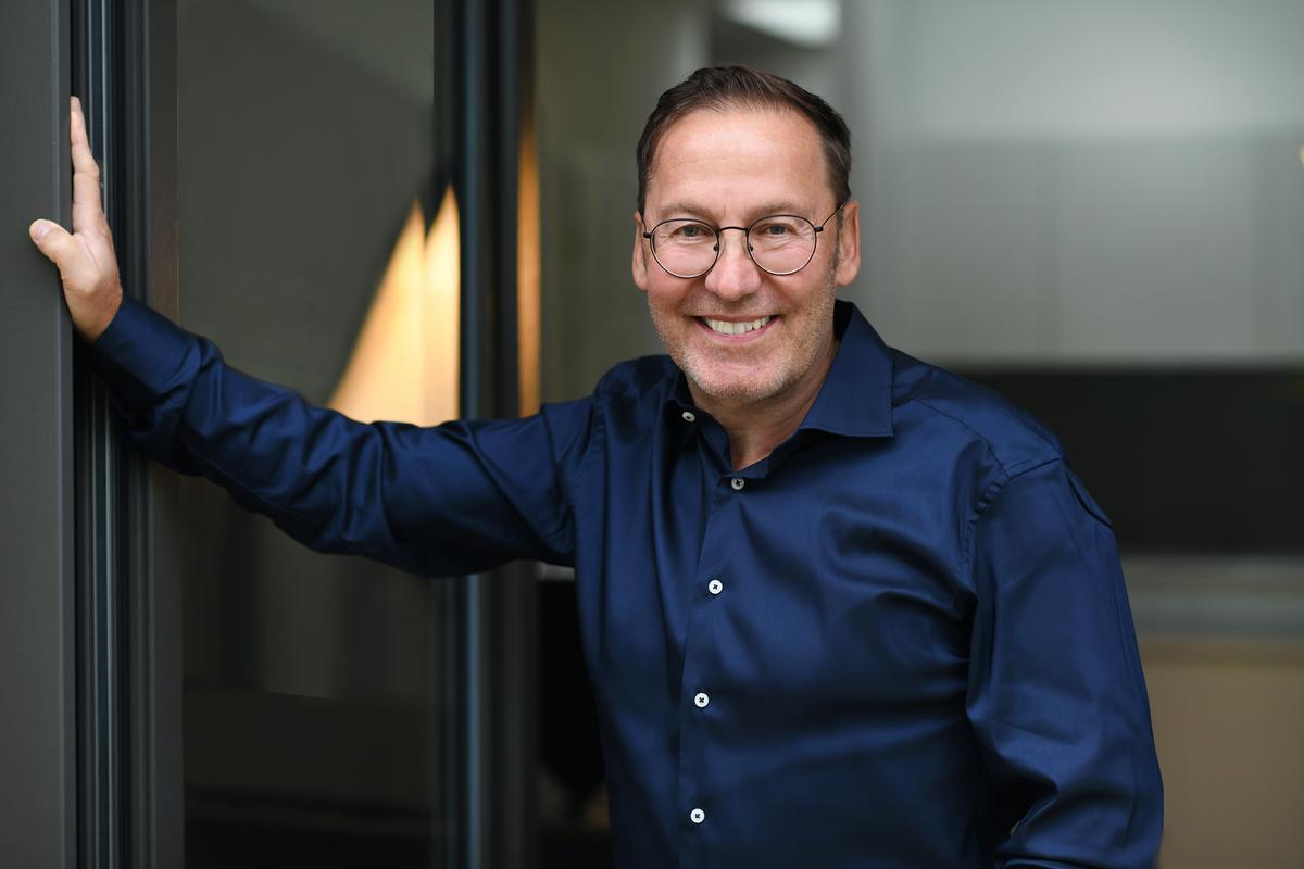 Gerald Wood ist KI-Entwickler und Autor des Buches #NextGenWork