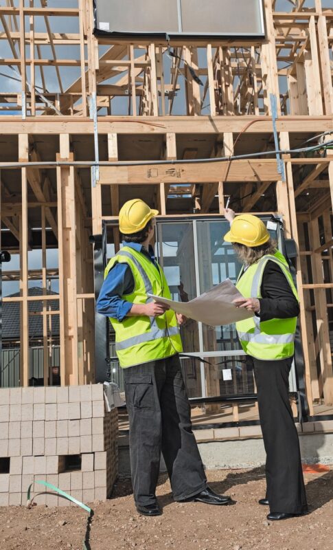 Das neue Werkvertragsrecht bringt vor allem im Bauwesen einige Veränderungen, z. B. bei Mängelrügen. © Depositphotos.com