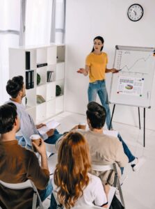 Sharing experiences and implicit knowledge requires social interaction. Photo: Depositphotos.com